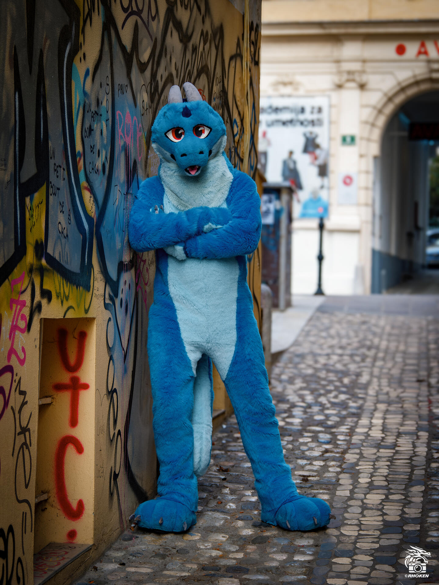 Suiter: Glax, SloFluffCon '26, Slovenia, 2026
